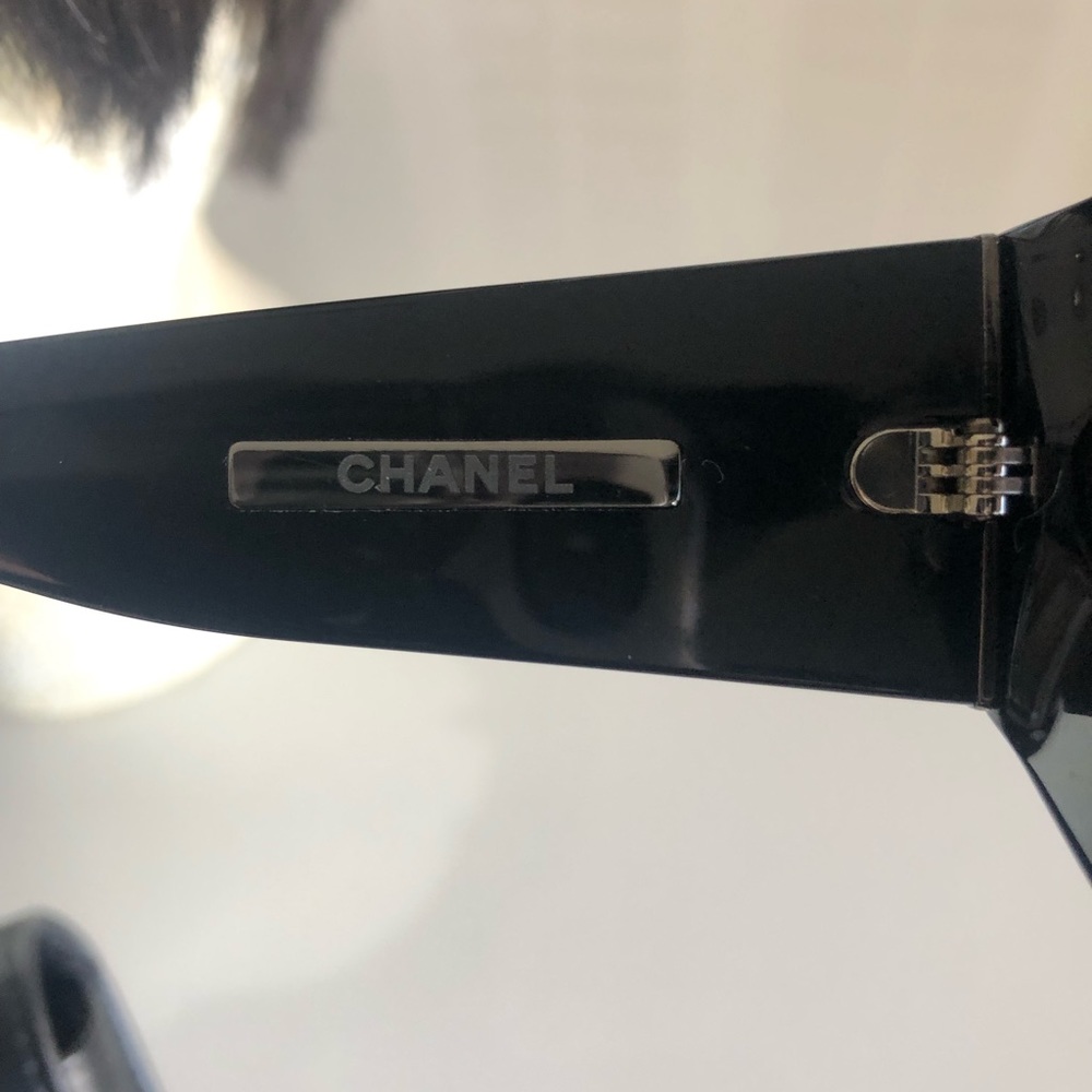 Chanel Sunglasses - Picture 5 of 9